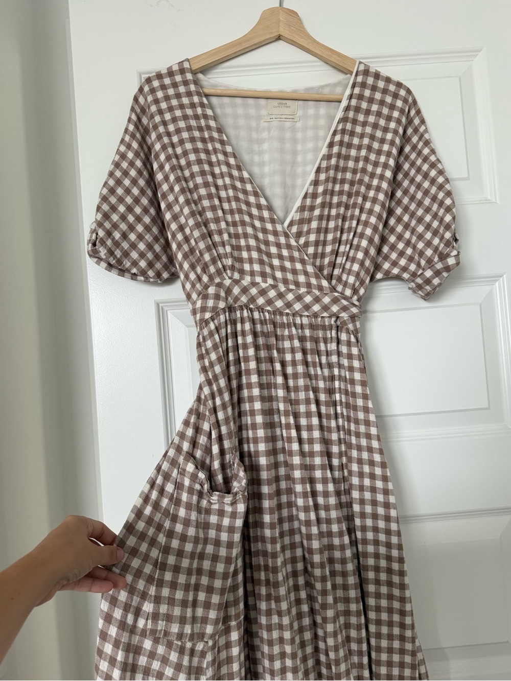 Urban Outfitters Gabrielle Linen Wrap Midi Dress Medium Tan Gingham - Picture 6 of 10